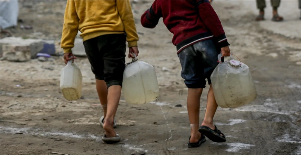 Dünyada 2,2 milyar insan sağlıklı içme suyuna erişemiyor