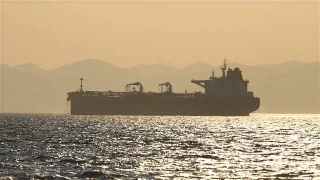 Dünyadaki petrol talebinin yüzde 70'i stratejik boğazlardan taşınıyor