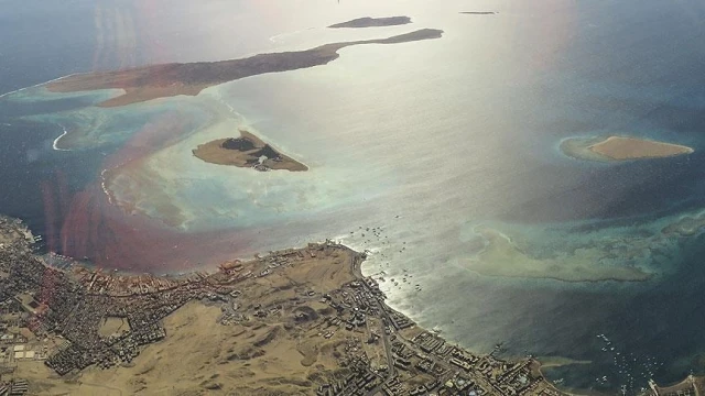 Hürmüz Boğazı, stratejik geçitlerden biri