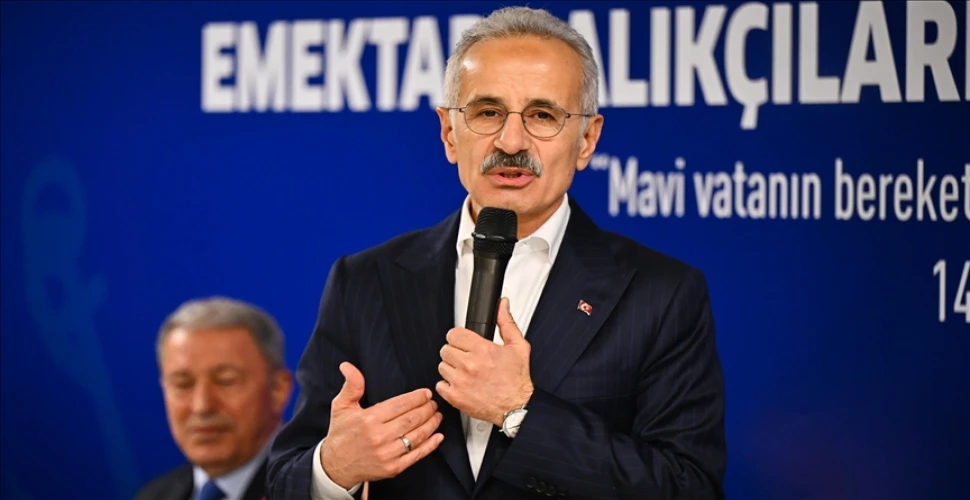 Hürmüz Boğazı’nda 15 Türk sahipli gemi var