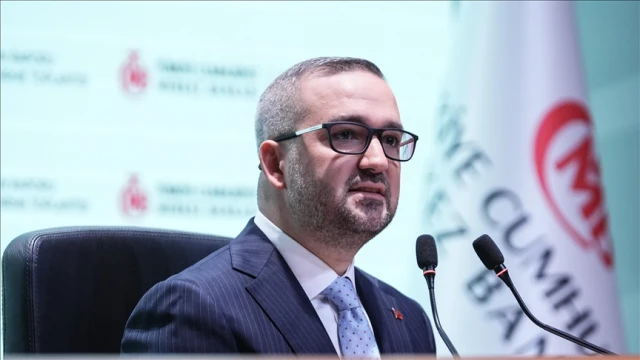 Körfez'deki savaşın ekonomiye yansımalarını değerlendirdi