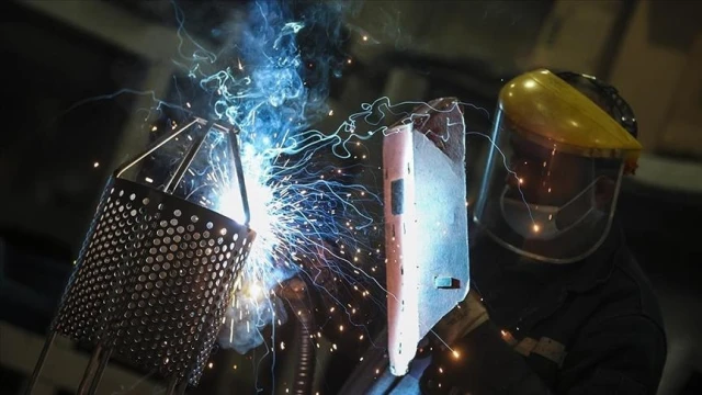 Sanayide çalışan kişi başına üretim endeksi arttı