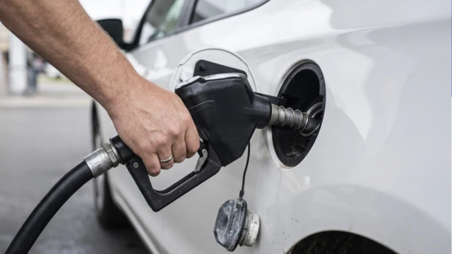 Avustralya'da "yakıt kıtlığı" çağrısı