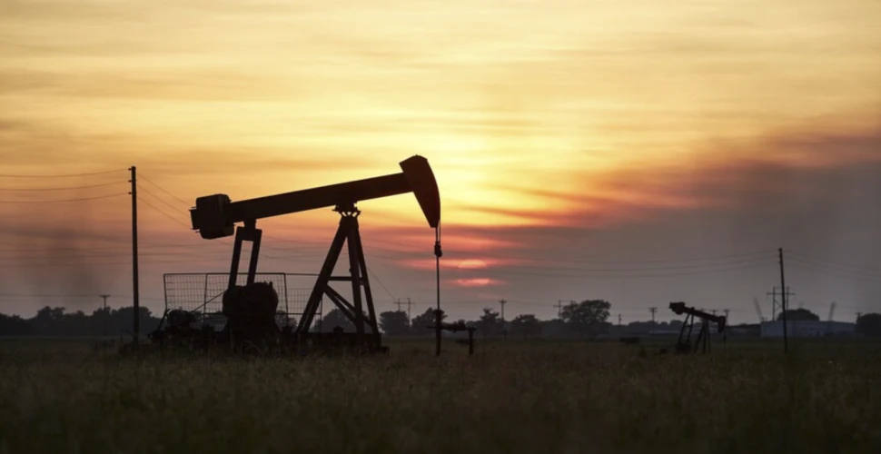 Brent petrolün varili 100 doların altına geriledi