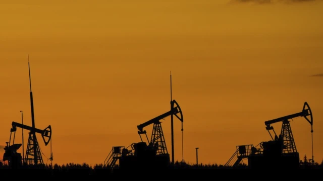 Brent petrolün varili 114 dolardan işlem görüyor