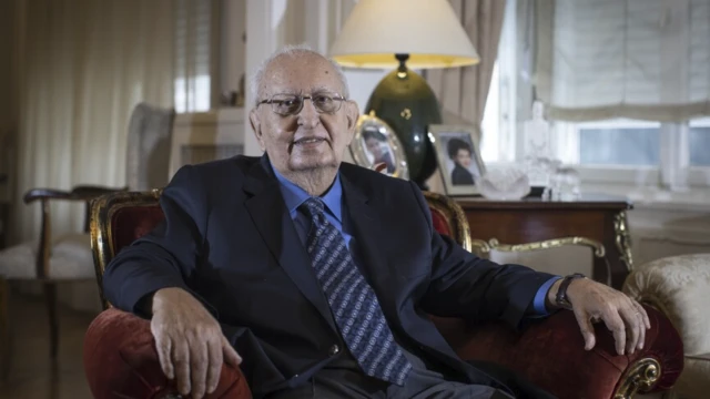 Eski TBMM Başkanı Hüsamettin Cindoruk hayatını kaybetti