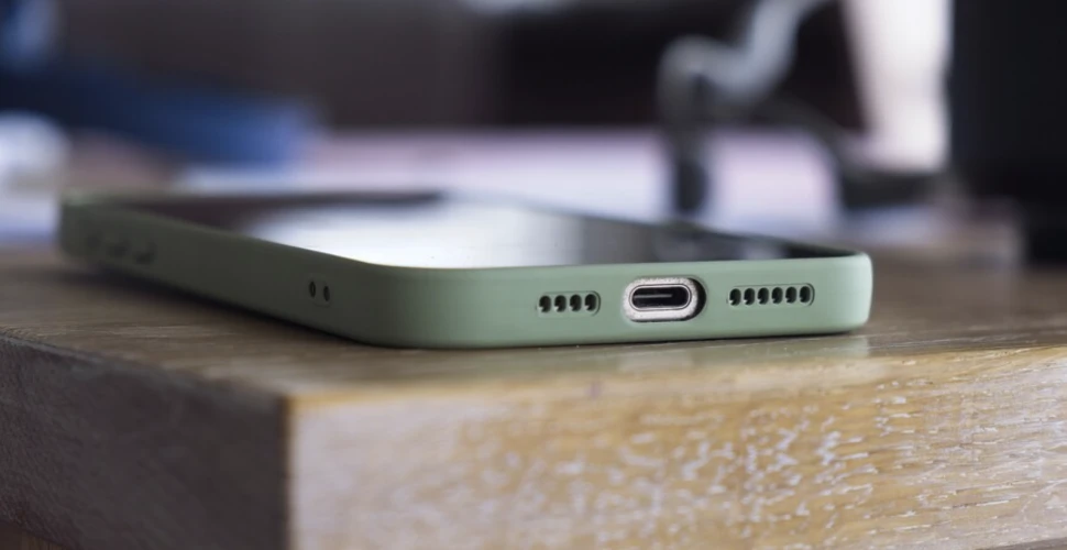 İngiltere, okullarda cep telefonu yasağını yasal hale getirecek