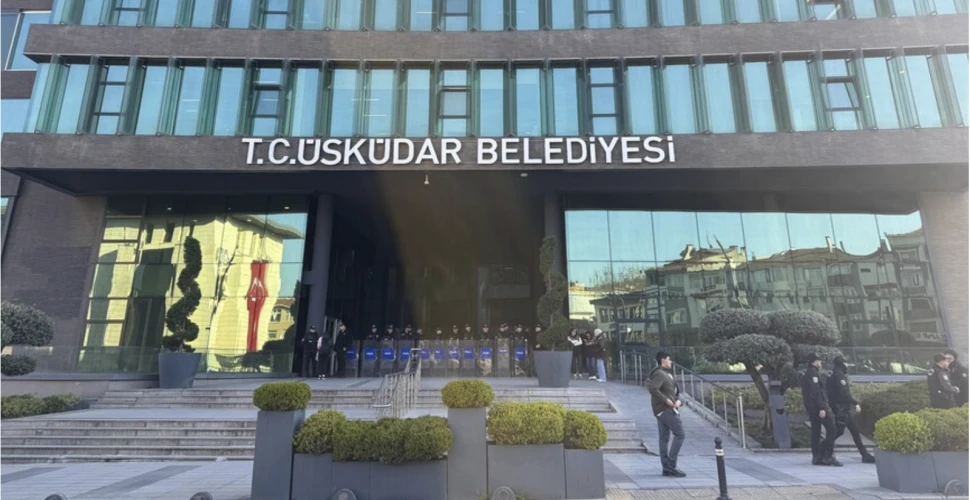 Üsküdar Belediyesine yönelik usulsüzlük soruşturmasında 20 şüpheli gözaltına alındı