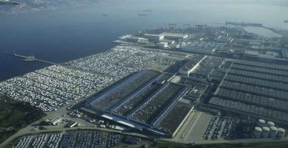 Yılın ilk çeyreğinde 215 bin 323 otomotiv ihraç edildi