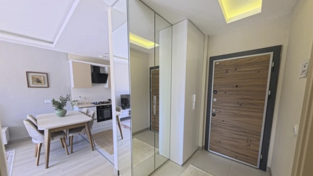 "Yüzyılın Konut Projesi"nin örnek daireleri tanıtıldı