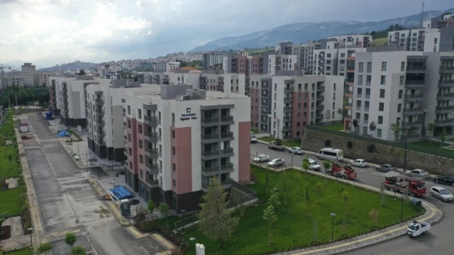Kahramanmaraş'ta yerinde dönüşen konutlarda ilk bayram heyecanı
