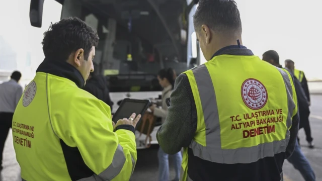 Otobüs seferlerine fahiş fiyat ve korsan taşımacılık denetimi