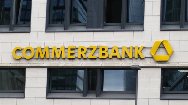 Almanya, Commerzbank’ı satın alma teklifini resmen reddetti