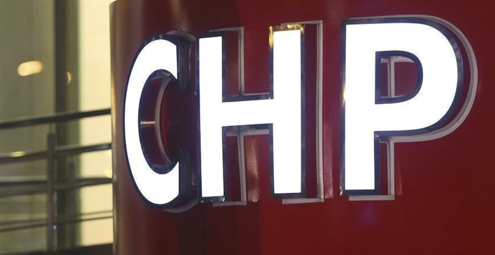 CHP'de 28 üye Parti Meclisi'nden istifa etti