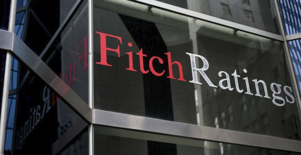 Fitch, küresel ekonomik büyüme tahminini düşürdü 
