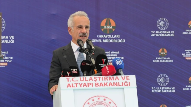 Hakkari'yi çağın gereklerine uygun hale getireceğiz