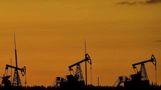 Rus petrolünde yasak uzatıldı