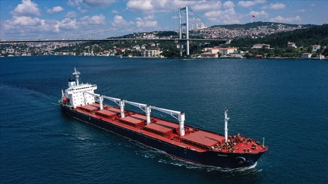 Türk Boğazları'ndan geçiş ücretli olacak