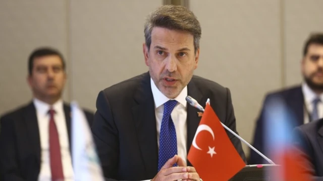 Türkiye, enerji alanında D8 üyesi ülkelerle işbirliğini güçlendirmeye kararlıdır