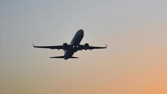 AB'den "İran, Irak ve Lübnan hava sahası" uyarısı