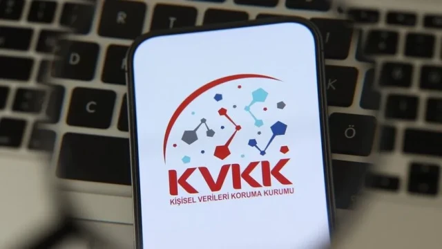 Avukata "izinsiz SMS" atan tasarruf şirketine ceza