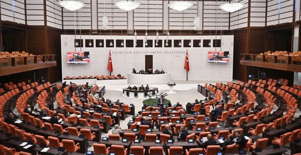 Emekli aylığı düzenlemesi TBMM'de