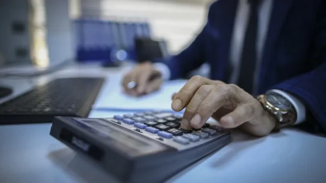Hizmet üretim endeksi azaldı