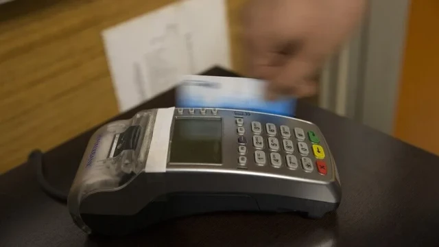 Kartlı ödemeler 3 trilyon liraya yaklaştı