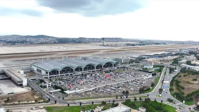 Sabiha Gökçen Havalimanı'nda yolcu ve uçuş rekoru yenilendi