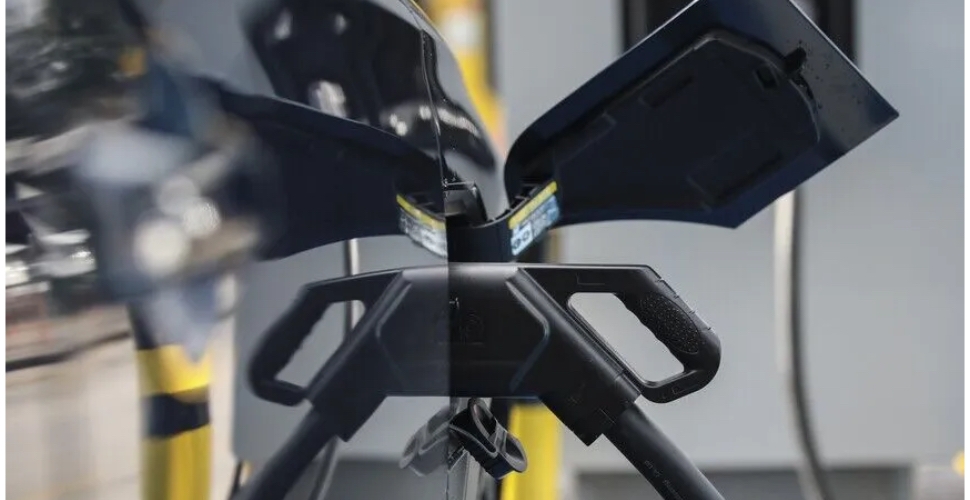 Satışların yarısından fazlası Elektrikli ve Hibrit araçlar oldu