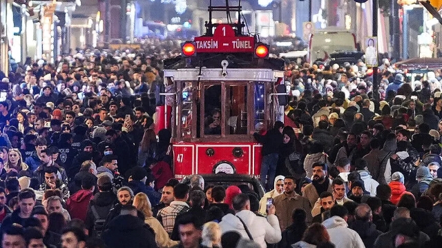 Türkiye'nin nüfusu 86 milyon 320 bini geçti