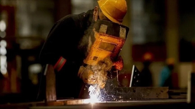Ücretli çalışan sayısı yüzde 2,5 arttı