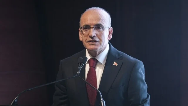 Bakan Şimşek "istifa" iddialarını yalanladı