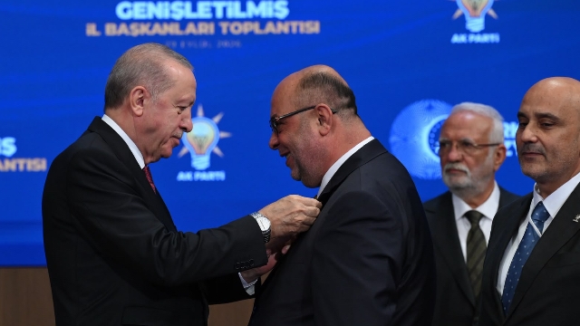 Dulkadiroğlu Belediye Başkanı Mehmet Akpınar AK Parti’ye katıldı