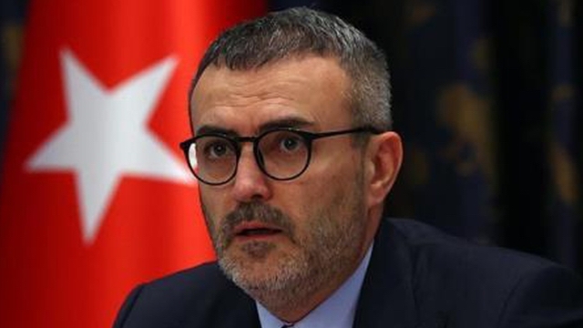 Mahir Ünal’dan Özgür Özel’e: “Siyasi ahlak ikiyüzlülüğü kabul etmez”