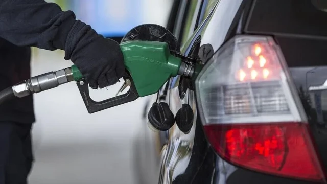 Petrol fiyatlarındaki yükseliş ABD'de ekonomiyi zorluyor
