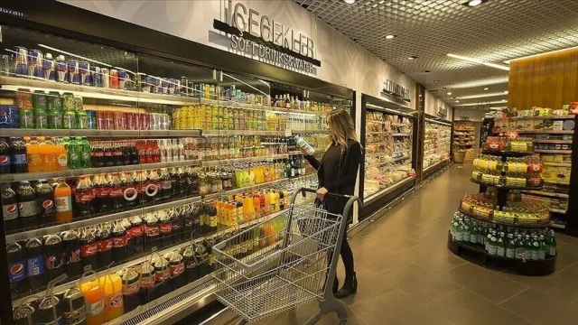 Tüketici güveninde yükselişin sürmesi bekleniyor
