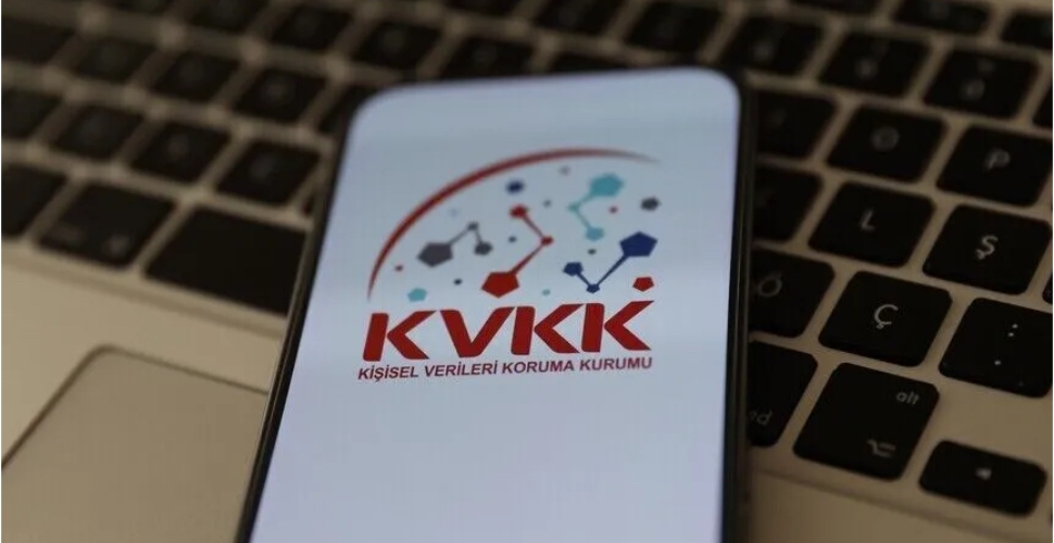 Uçakta sunulan internet hizmeti için açık rıza istenmesine ceza