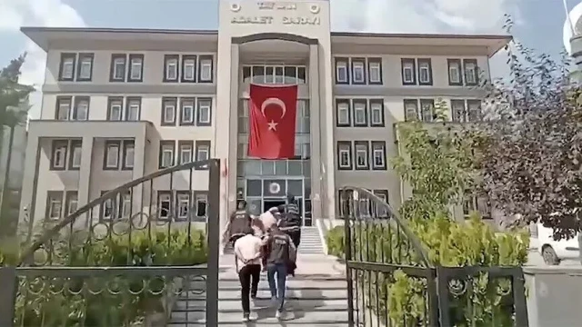 Uyuşturucu satıcılarına yönelik 424 şüpheli tutuklandı