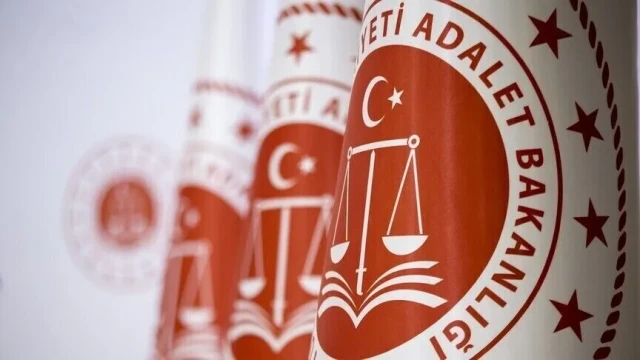 Adalet Bakanlığı, "fon soruşturması bilgilerini" yalanladı