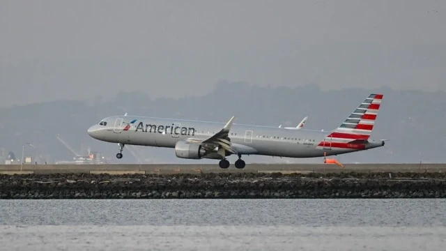 American Airlines, yüksek zarar bekliyor