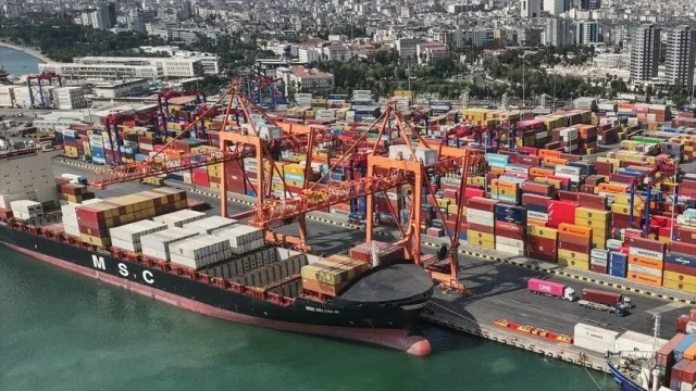 Deprem şehirlerinin ihracatı 15,6 milyar doları aştı
