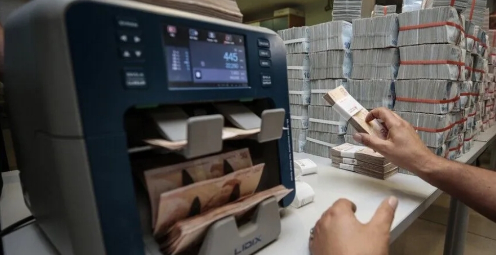 Dış ticaret hacmi 1,2 trilyon lirayı aştı