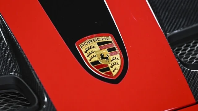Porsche'nin küresel satışları geriledi
