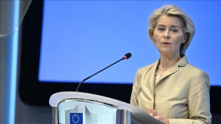 Leyen: Rus fosil yakıtlarına ilişkin sayfayı kapatacak