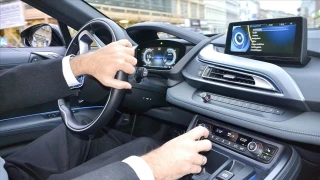 BMW, yüz binlerce aracı geri çağıracak