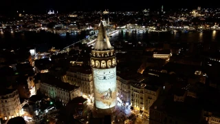Galata Kulesi'ne 6 Şubat depremlerinin yıl dönümü dolayısıyla video yansıtıldı