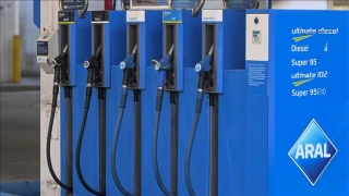 Almanya'da akaryakıt fiyatları yükseldi