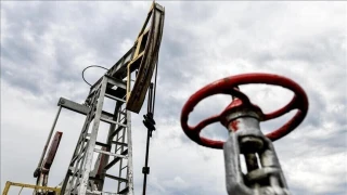 Brent petrolün varil fiyatı 80 doların altına indi
