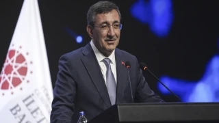 Ekonomimizin verimliliğini artıran politikalarımızı tavizsiz biçimde uygulamaktayız